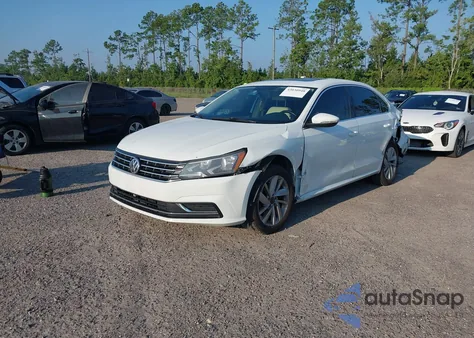 2018 Volkswagen Passat 2.0T Se из США, поврежденный, VIN 1VWBA7A36JC018796